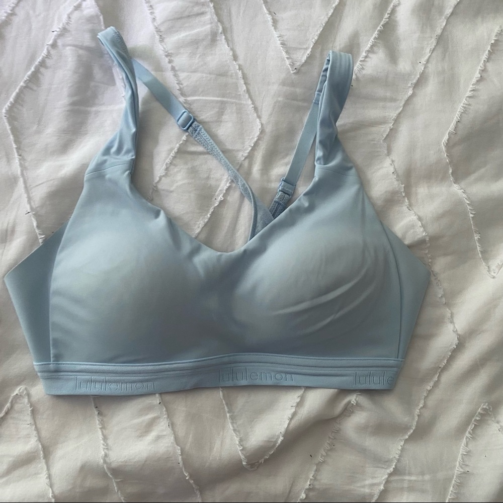 Lululemon sky blue padded bra